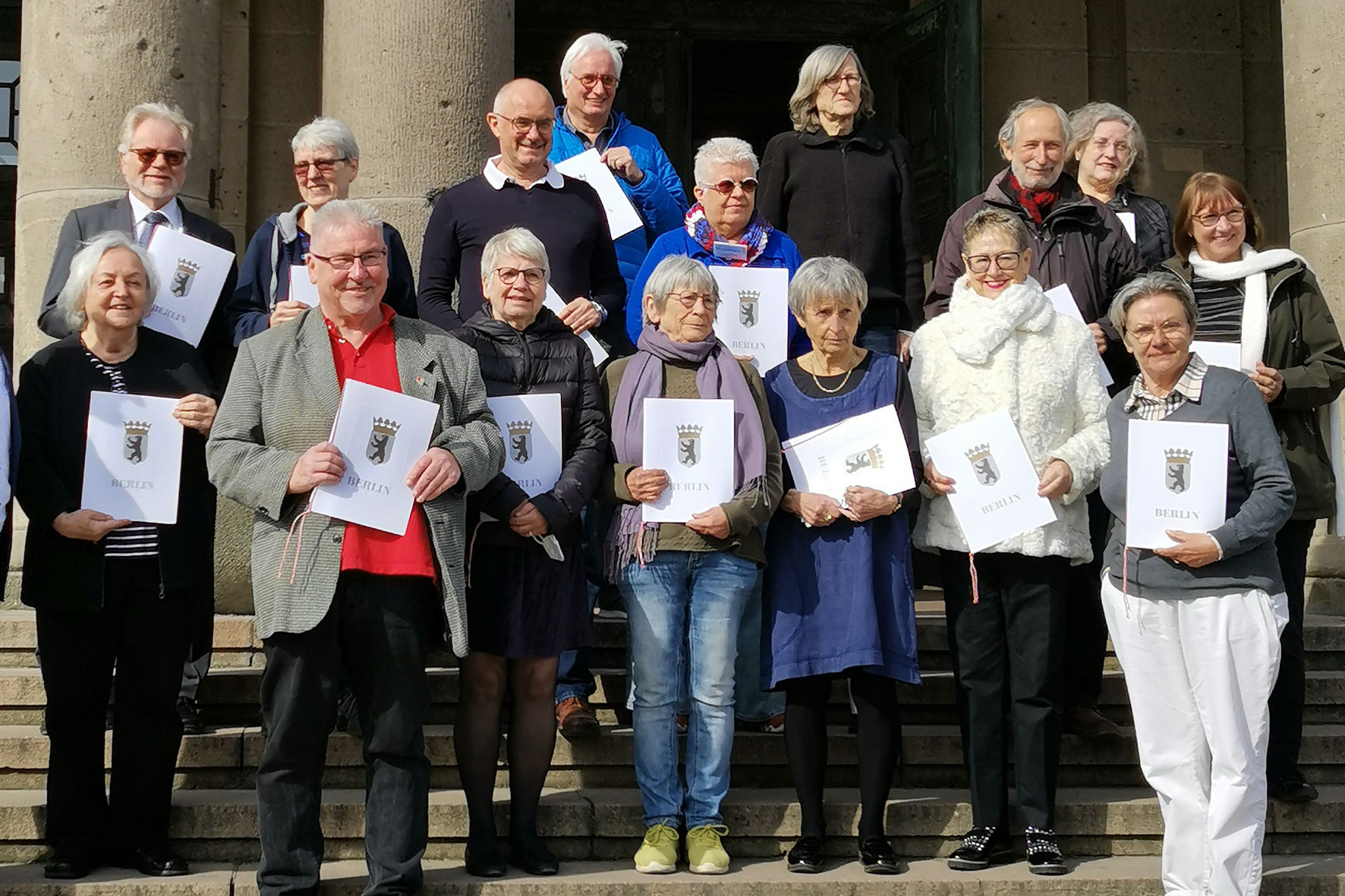 vorne: Eleni Werth-Mavridou, Peter Witt, Gisela Skrobek-Engel, Vera Grandke, Karoline Dimroth, Regina Müller, Angelika Hölzlsauer hinten: Joachim Pohlmann, Karin Böttcher, Johannes Werner, Michael Schlappa, Heidi Kloor, Wolfgang Pohl, Thomas Sudrow, Marianne Rosenthal, Annedore Lalk